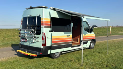 Kees ''Keesie'' de Kemper – Nice Opel camper van for 2 people