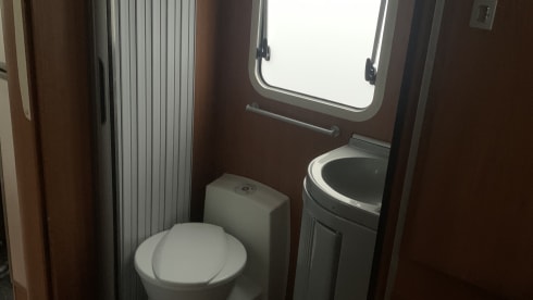 beautiful spacious camper with xxl garage
