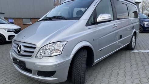 4p Mercedes-Benz 3l V6 campervan from 2014