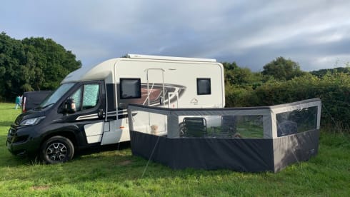 Elvis – 2021 Swift Edge - 464 Black Edition 4 Berth Motorhome 