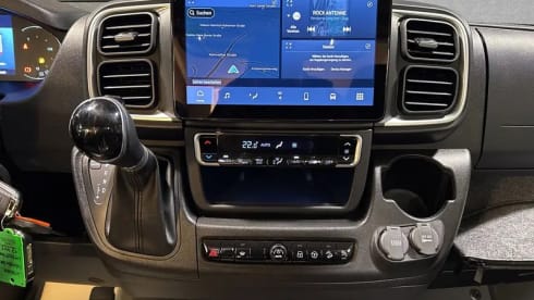 5p Westfalia bus from 2026