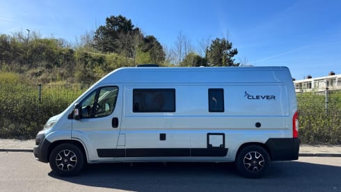 Clever runner  600 – 2p Citroën campervan from 2021