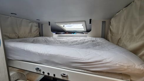 Rimor has it. –     La Grande Fuga – Spazioso camper familiare a 6 posti letto