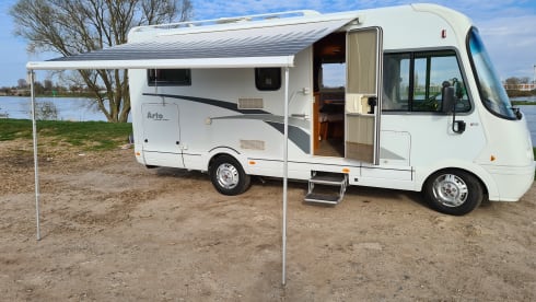 4p Niesmann + Bischoff integrated from 2008