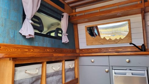 Stunning cosy Edinburgh camper, perfect for exploring Scotland