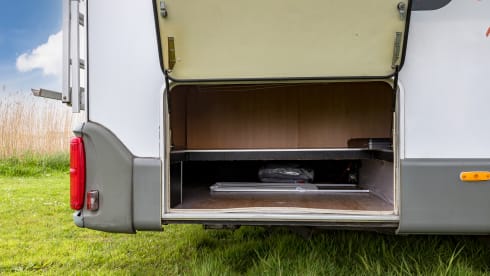 4p Knaus integrated from 2002