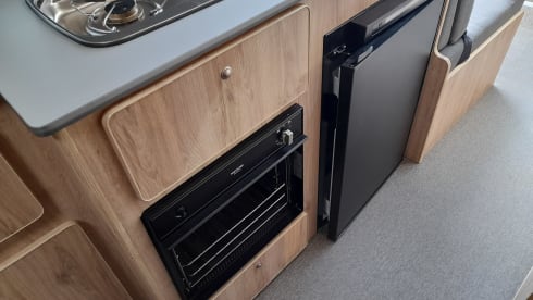 BP70 – 4 Berth Campervan/Motohome - fully equipped for your next Adventure