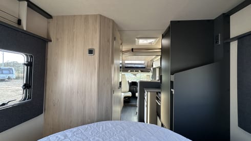 2026 Reg Island Bed 4 berth Autotrail F74 