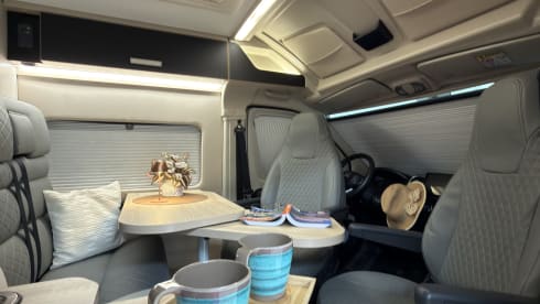 Making Memories 14 – 2024 Chausson V697 buscamper uit 2025 Automaat, Off Grid, Lengte bedden,
