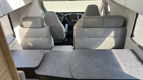 Bavarian Camper 1 – Unglaubliche 7 Schlaf- & Sitzplätze. Der Challenger C 256 - neu 2025!