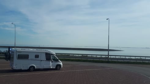 With a good feeling on holiday with this complete Dethleff Camper