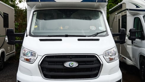 james – New luxury 4 berth Chausson 6 speed automatic 2025