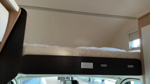 Moby – Adventurous new mobile home + sun canopy + air conditioning