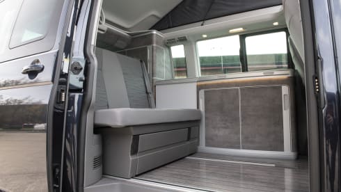 VAN MORRISON – YN20ECV VW CALIFORNIA CAMPER RENTAL, SUPER HIGH SPEC INC BIKE RACK