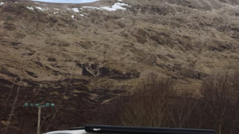 Sunny Scotland Campers  – Volkswagen transporter, sleeps 2 and pet friendly