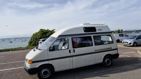 Jerry – 4berth VW T4 Hightop - a great option for couples or familes 