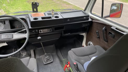 Lana – 2p Volkswagen campervan from 1981