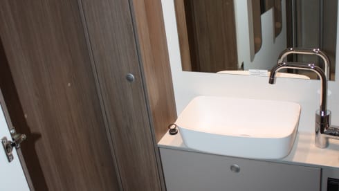 4p Carado semi-integrated uit 2023