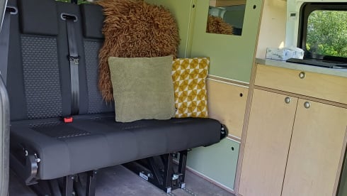 Ford-Campingbus für 4 Personen, Baujahr 2026