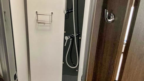Chihuahua on the road – 2p Benimar semi-integrated from 2022