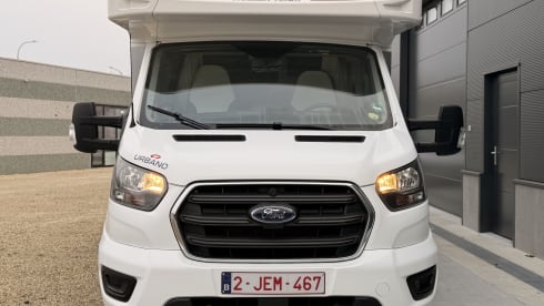 Superdeluxe Motorhome Automaat met krachtige motor