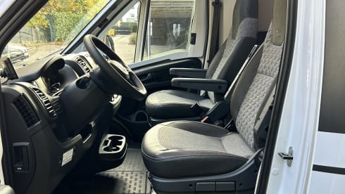 Camper Clocky – 5p Adria Matrix Semi-Integral from 2024