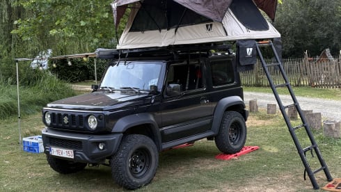 Suzuki Jimny with roof tent