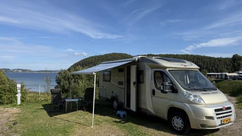 4p Fiat semi-integrated uit 2014