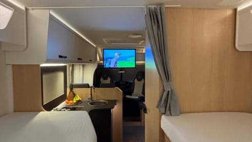 Making Memories 1 – T67s Sunlight semi-integrated 2024 Automatic