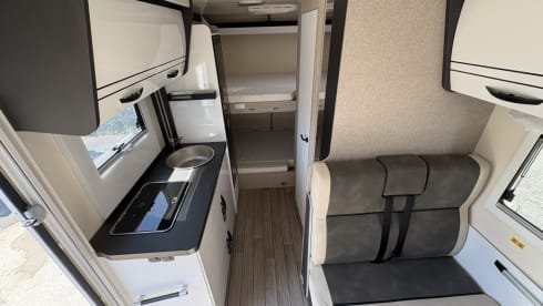 Glamys - 320 Ford – MCLOUIS GLAMYS 226 Ford with automatic transmission