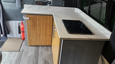 Boujee Bella – 4 berth Ford campervan 