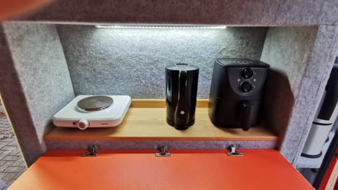 Famobussie – 2p Ford campervan from 2012