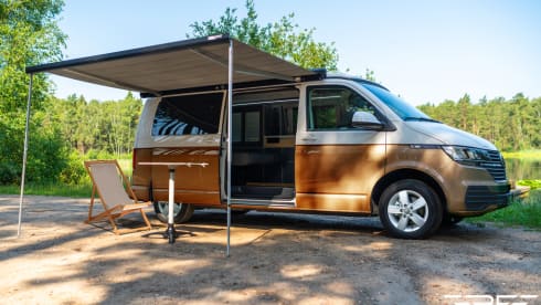 4p Volkswagen campervan from 2022