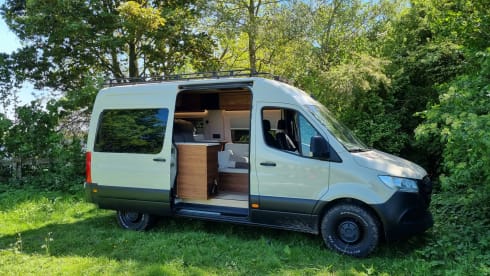 Sol – 2p Mercedes-Benz bus from 2019