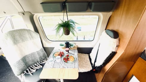 Blanco – 2p Volkswagen bus uit 2008