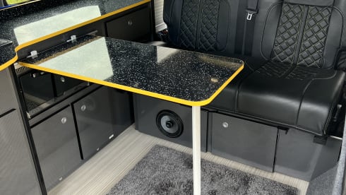 Big Boy – Volkswagen Transporter T30 - Top Spec 