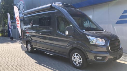 Nieuwe Camperbus Magnetic Grey – FORD LMC Innovan 590 camper van from 2024 Magnetic Gray