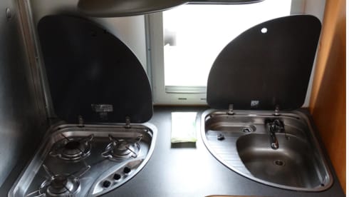 knaus v – 6p Fiat alcove uit 2001