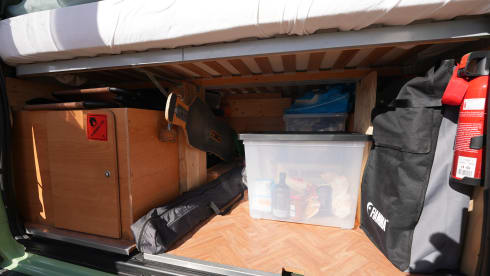 Minty – Minty; Cheerful 2p campervan from 2004, solar panel on the roof!