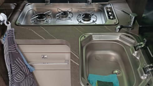 4p Benimar semi-integrated uit 2022