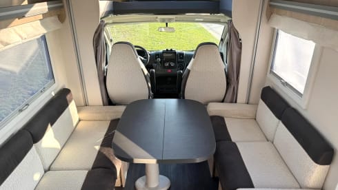 Luxury 5p Challenger, automatic, off-grid