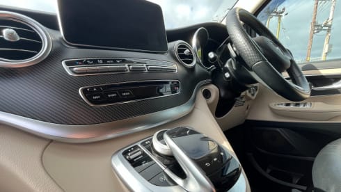 Molly – 4 berth Mercedes-Benz Marco Polo campervan from 2019