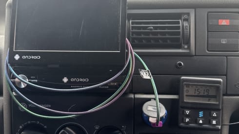 Rick – Camper Volkswagen a 2 posti letto del 1998 (assicurazione inclusa) 