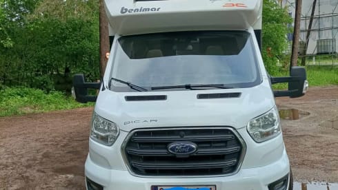4p Benimar semi-integrated uit 2022