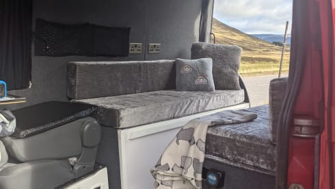 Vinny – Mercedes Sprinter mwb Hochdach