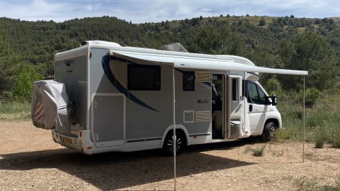 Wunderschöner, komfortabler Chausson-Camper für 4 Personen aus dem Jahr 2016!