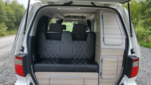 Toyota Alphard Automatic Bi-Fuel (Petrol / LPG)  