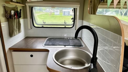 Sfeervolle off-grid gezins alkoof