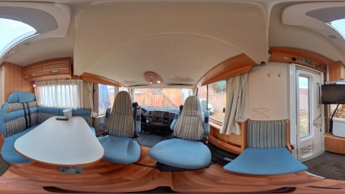 Happy Hymer family camper (automatic) for 4 people B driving license
