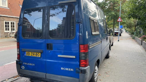 2p Peugeot bus uit 1994